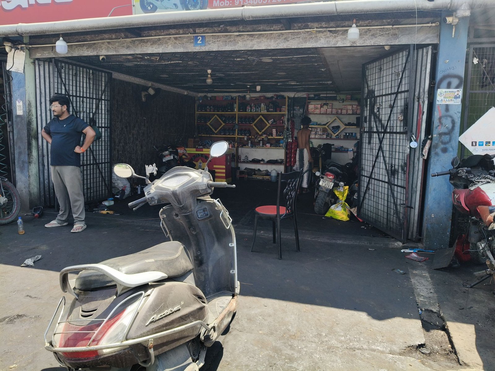Lucky Motor Bike Service & Repair | Shapoorji New Town cover photo