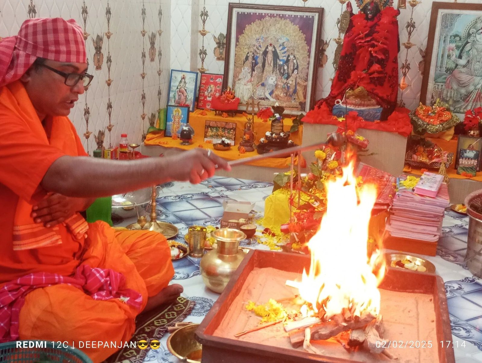 A Block Mandir Pandit & Purohit in Shapoorji | Puja, Pujari & Priest Services cover photo