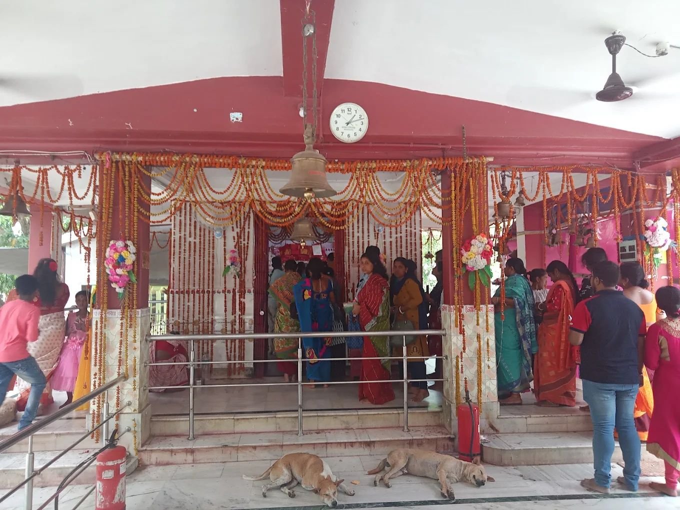 Kankalitala Temple Bolpur | Kankalitala Shakti Peeth, History, Maa Devgarbha & Travel Guide photo 2