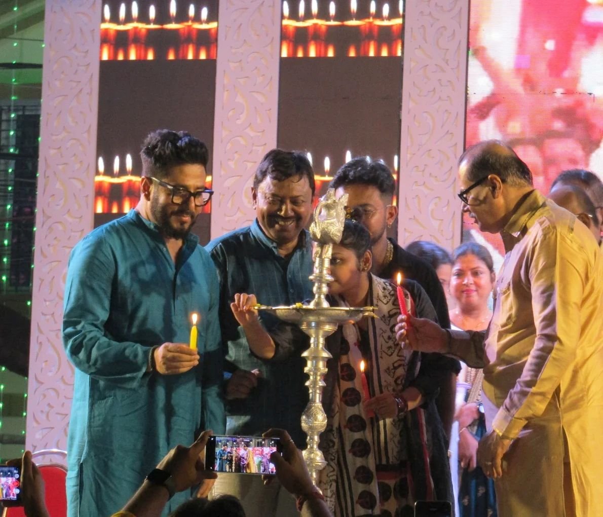 Dakshin Pally Sarbojanin Durga Puja 2026 | ‘Sargapuri’ Theme | Sodepur Barmashel photo 3