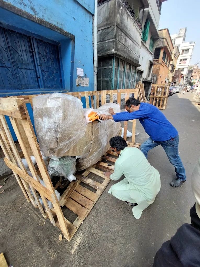 Packers and Movers in Kolkata | Home, Office, Car & Bike Shifting Services photo 4