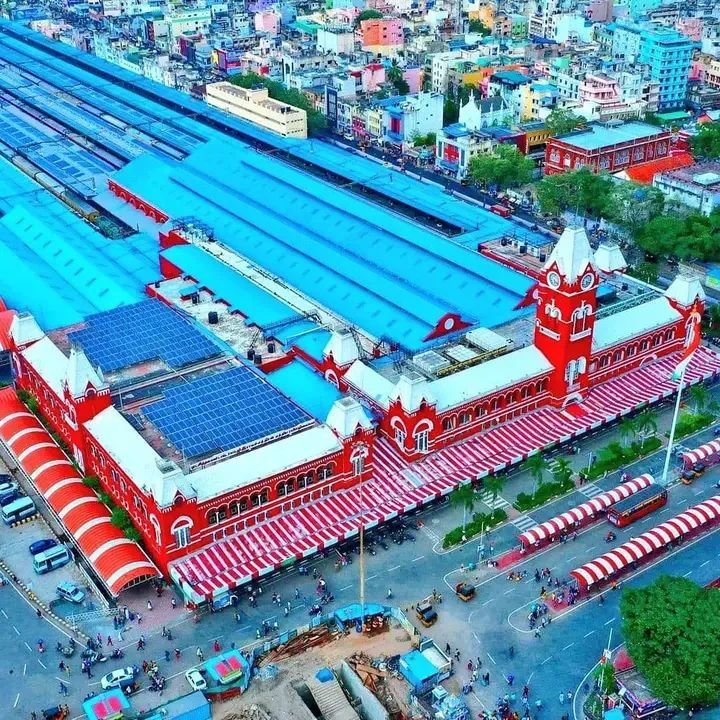 Howrah Railway Station | History, About, Platforms, Trains & Travel Information photo 5