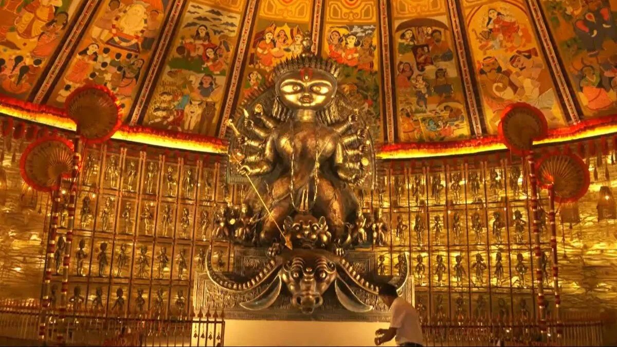 Suruchi Sangha Durga Puja 2026 | Themed Pandal, Art & Cultural Celebration in New Alipore, Kolkata photo 3