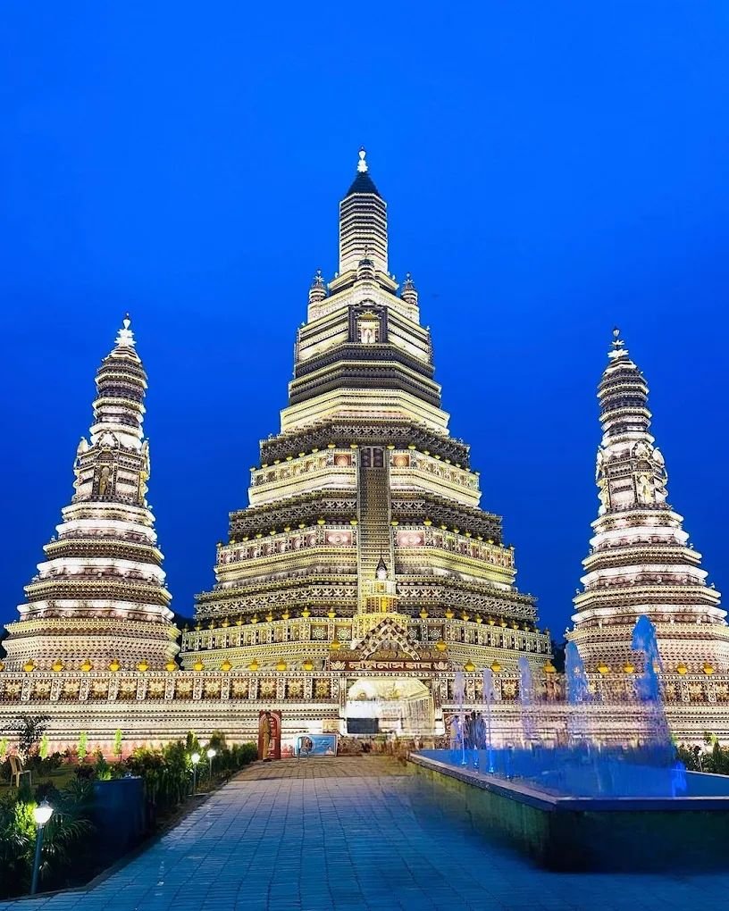Kalyani ITI More Durga Puja 2026 | Swe Taw Myat Pagoda Theme | Luminous Club photo 5
