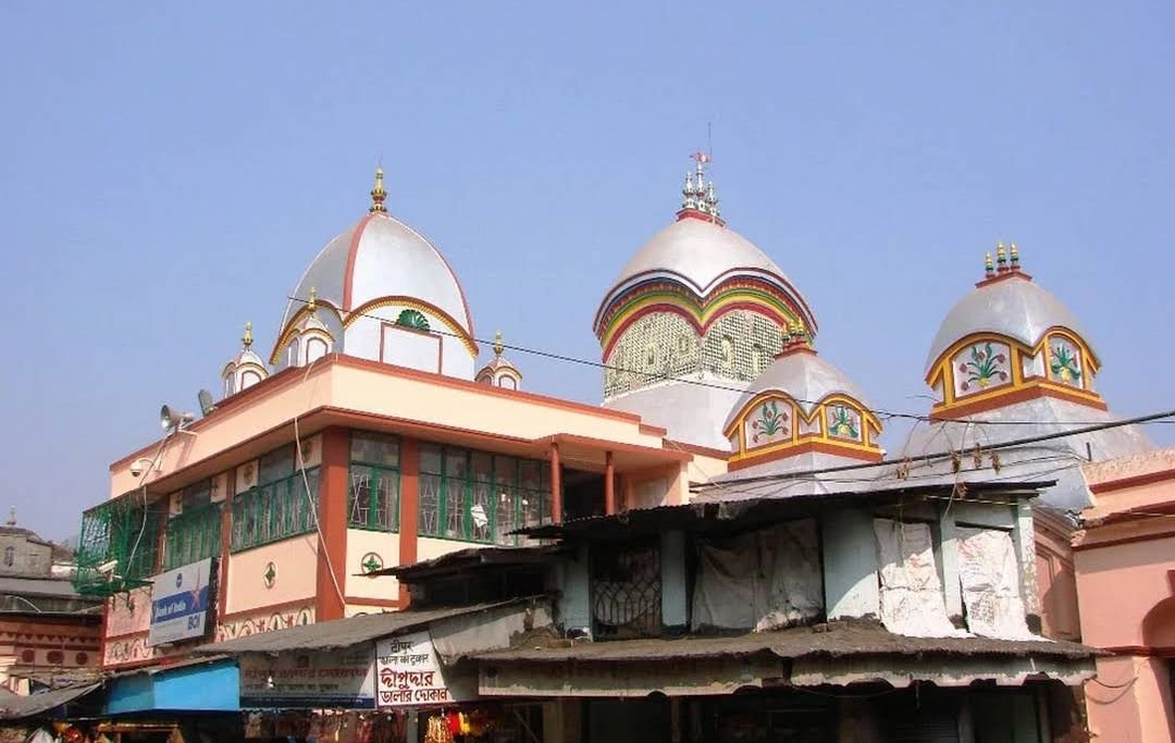 Tarapith Temple Rampurhat | Maa Tara Mandir, History, Shakti Peeth, Darshan & Travel Guide photo 5