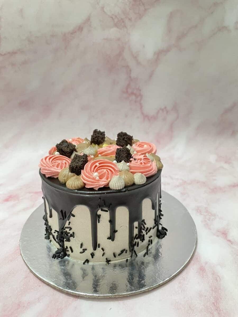 4 Days Basic Cake Making Class in Shapoorji Sukhobrishti | Cake Baking & Decorating Course photo 5