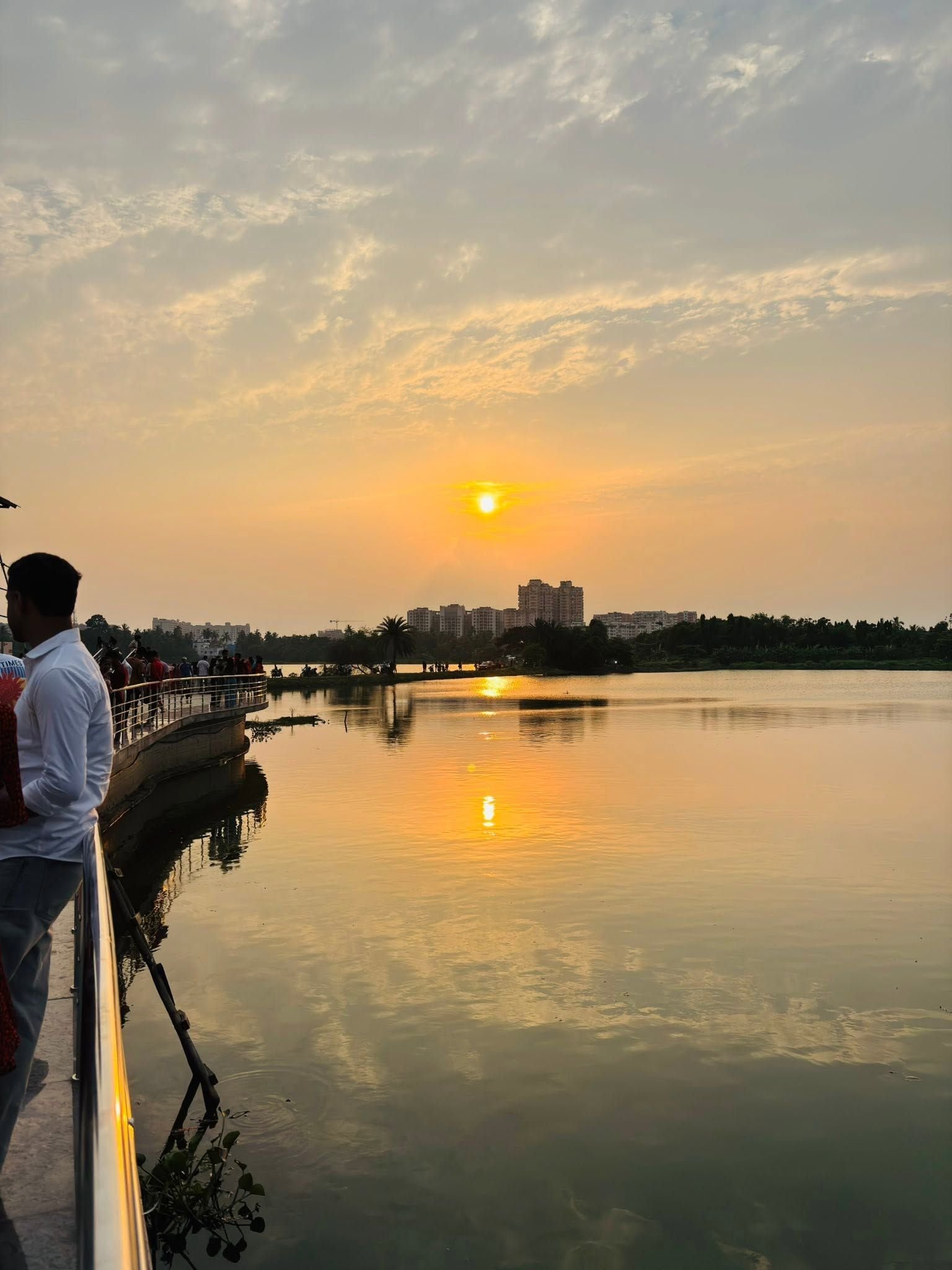 Taranya Community Park New Town | Taranya View Point, Waterfront Park & Cafe in Kolkata photo 5